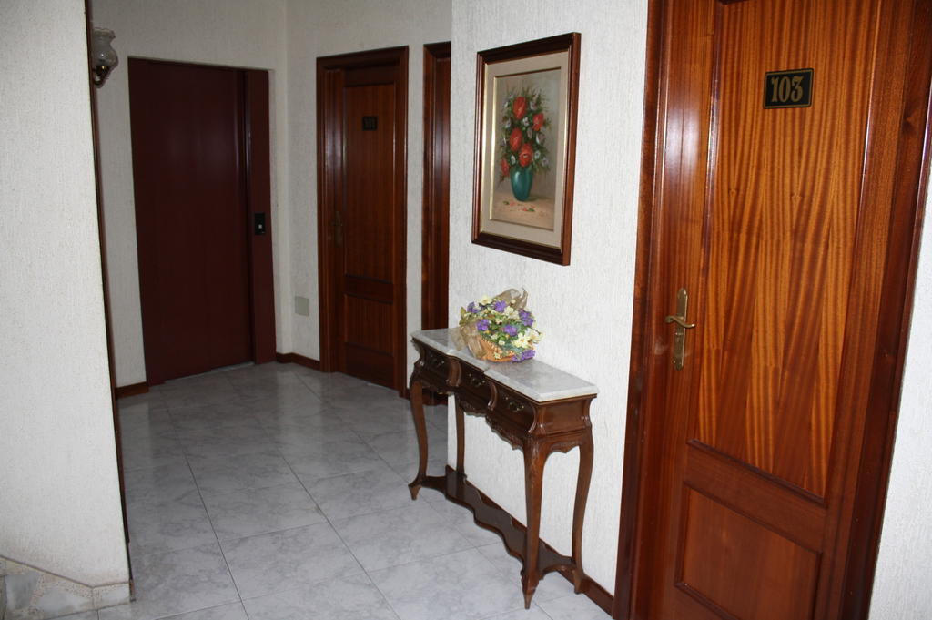 Hotel Cristaleiro กอนโดมาร์ ภายนอก รูปภาพ