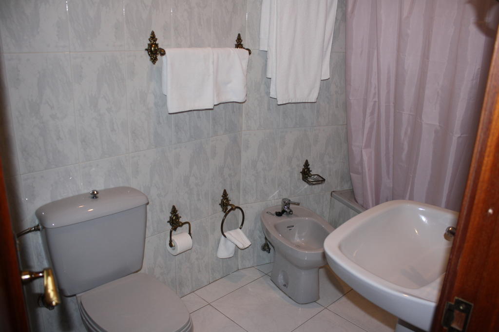 Hotel Cristaleiro กอนโดมาร์ ห้อง รูปภาพ