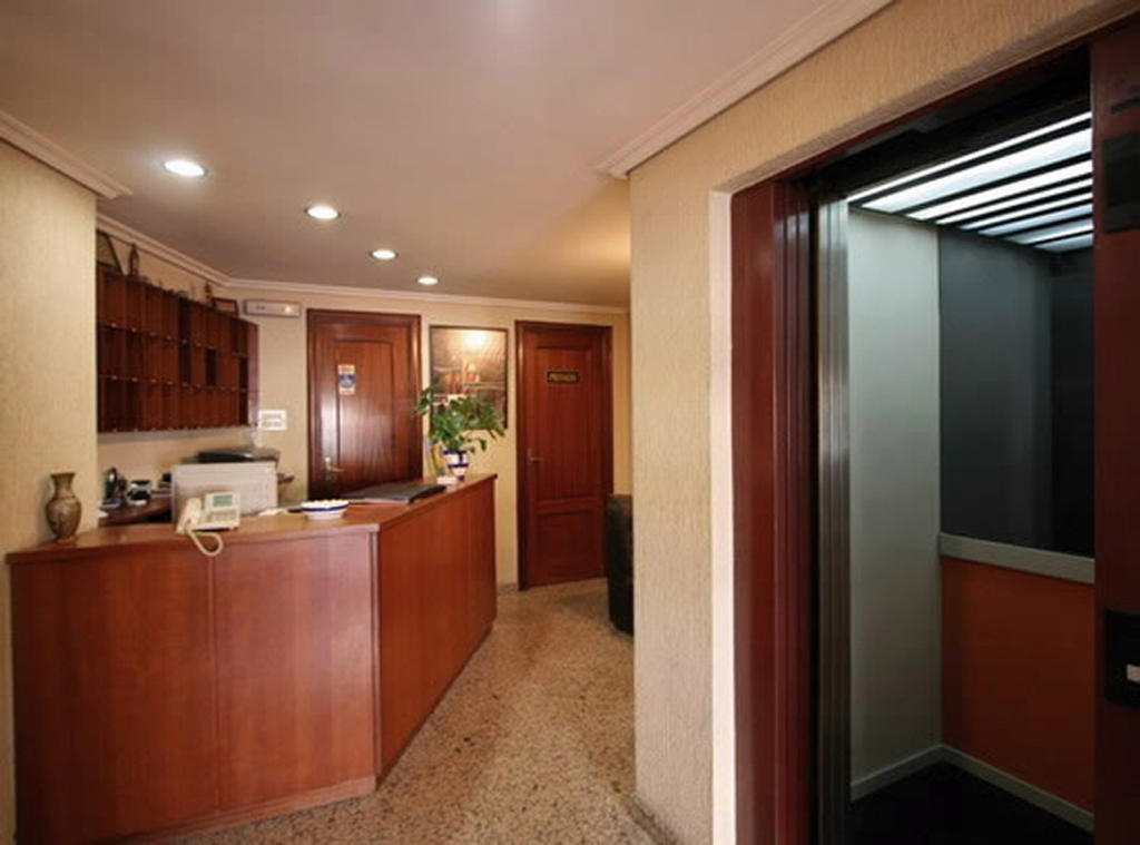 Hotel Cristaleiro กอนโดมาร์ ภายนอก รูปภาพ