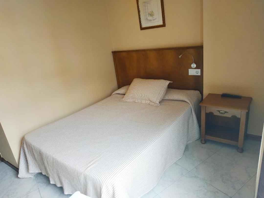 Hotel Cristaleiro กอนโดมาร์ ภายนอก รูปภาพ