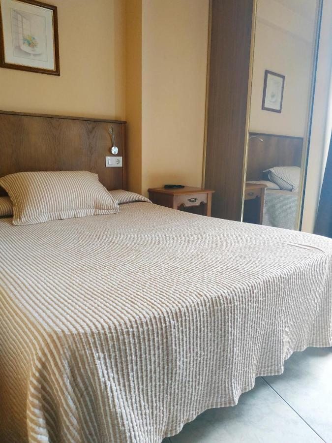 Hotel Cristaleiro กอนโดมาร์ ภายนอก รูปภาพ