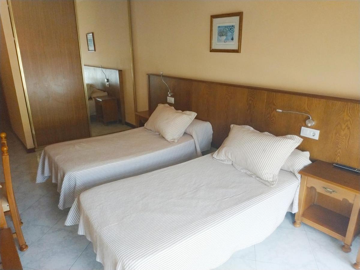 Hotel Cristaleiro กอนโดมาร์ ภายนอก รูปภาพ