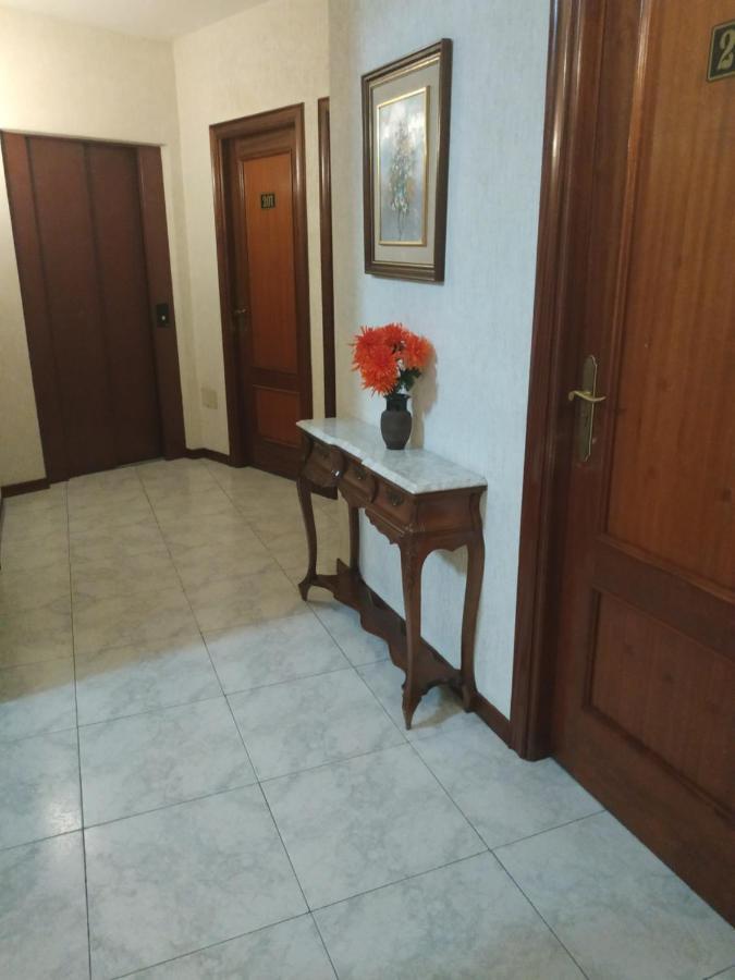 Hotel Cristaleiro กอนโดมาร์ ภายนอก รูปภาพ