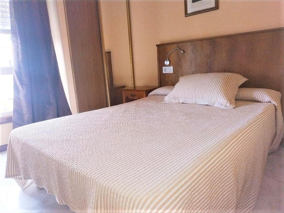 Hotel Cristaleiro กอนโดมาร์ ภายนอก รูปภาพ